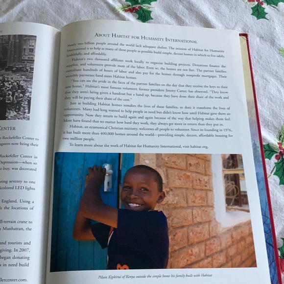 Rockefeller Christmas Tree story book - Picture 7 of 8